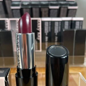 Mary Kay Berry Famous Semi-Matte Lipstick